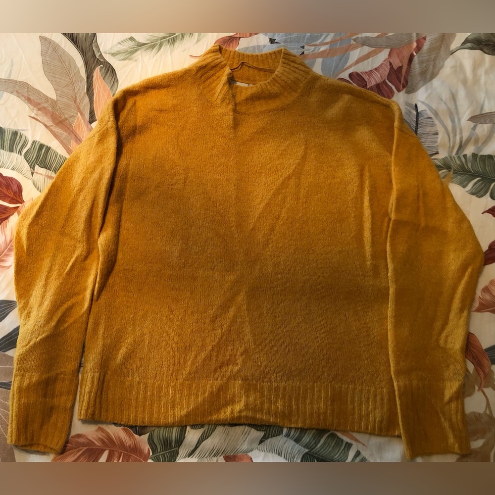 Ichi Women's Yellow Sweater, size M